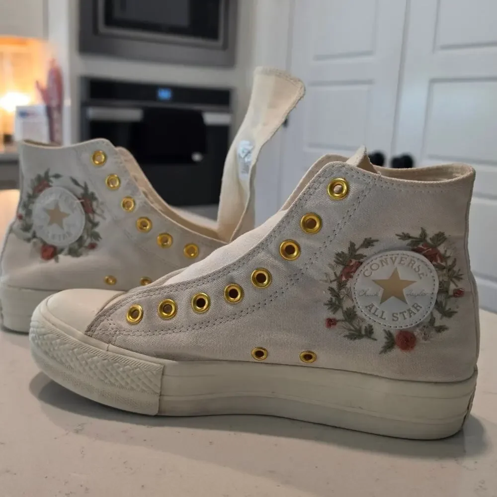 Converse ❤️ women